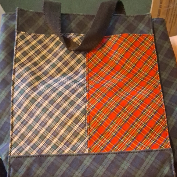 Tommy Hilfiger Other - Tommy Hilfiger Plaid Patchwork Lunch Bag in Navy and Red